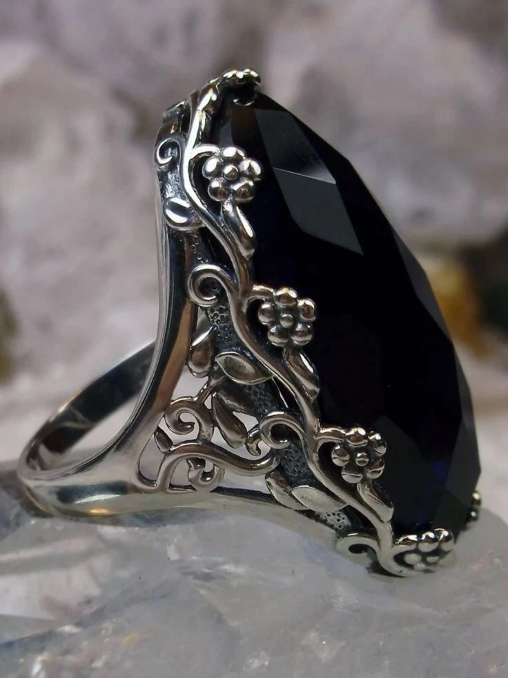 Vintage Punk Silver Ring (Clone)