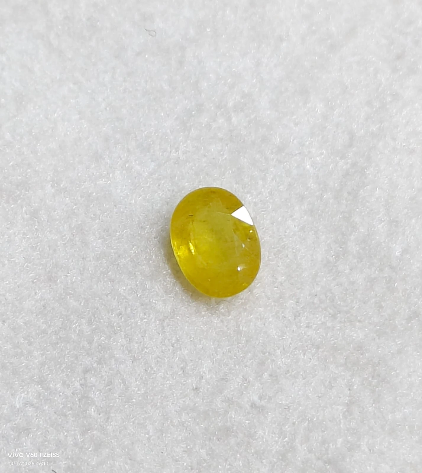 YELLOW SAPPHIRE PUKHRAJ 4.47 CT